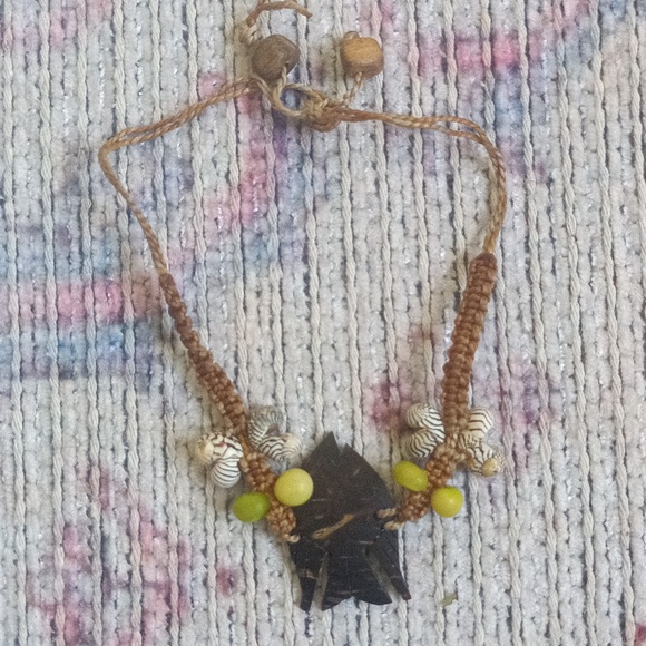 Chocker Necklace Fabric plus 2 Free Items - Picture 5 of 7